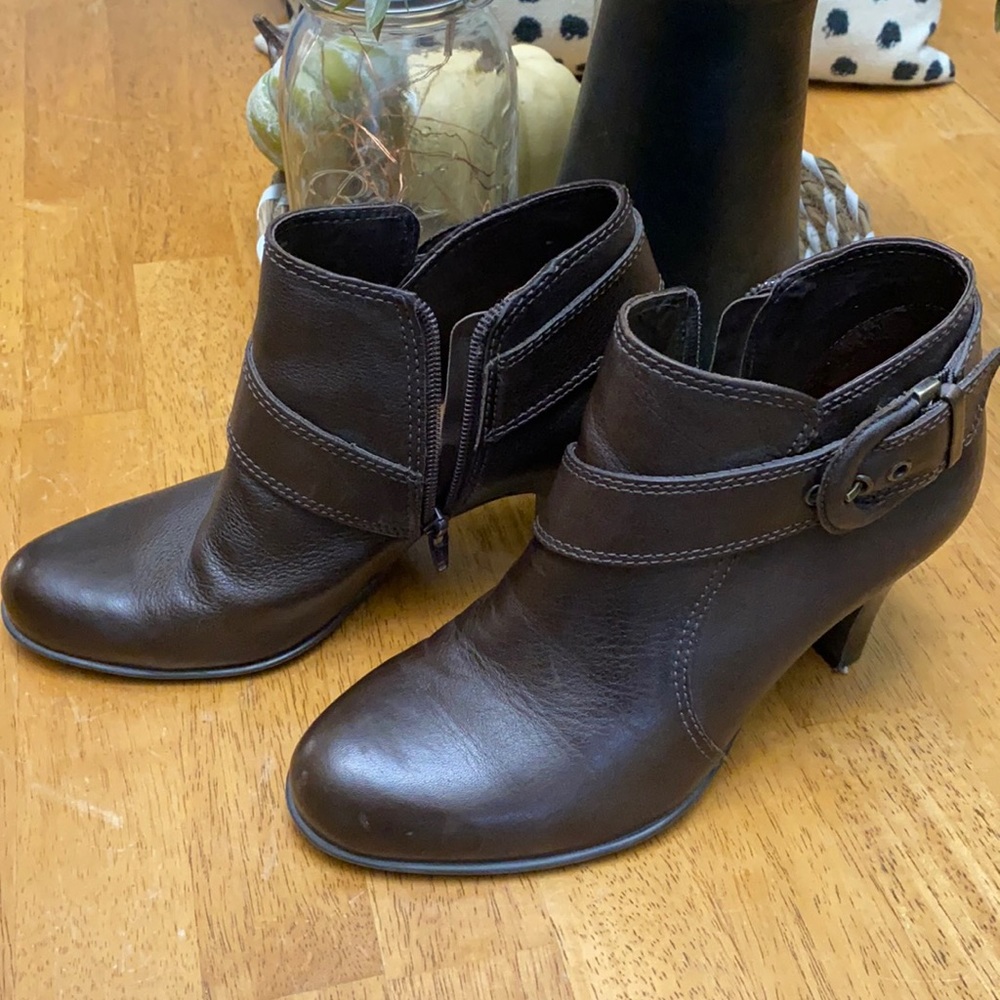 Nurture leather ankle boots